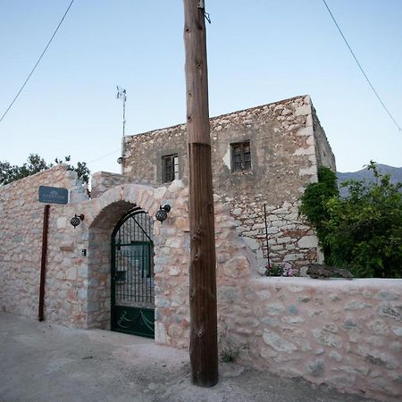Charouda Country House Pyrgos Dirou Exterior foto