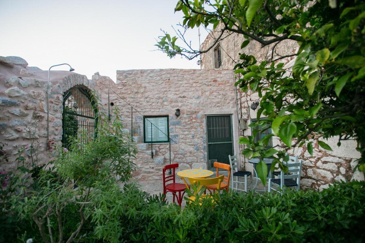 Charouda Country House Pyrgos Dirou Exterior foto