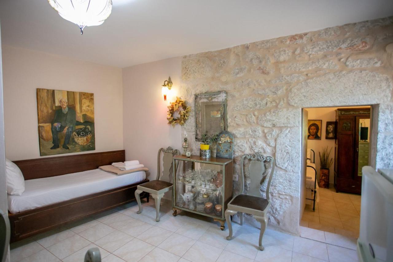 Charouda Country House Pyrgos Dirou Exterior foto
