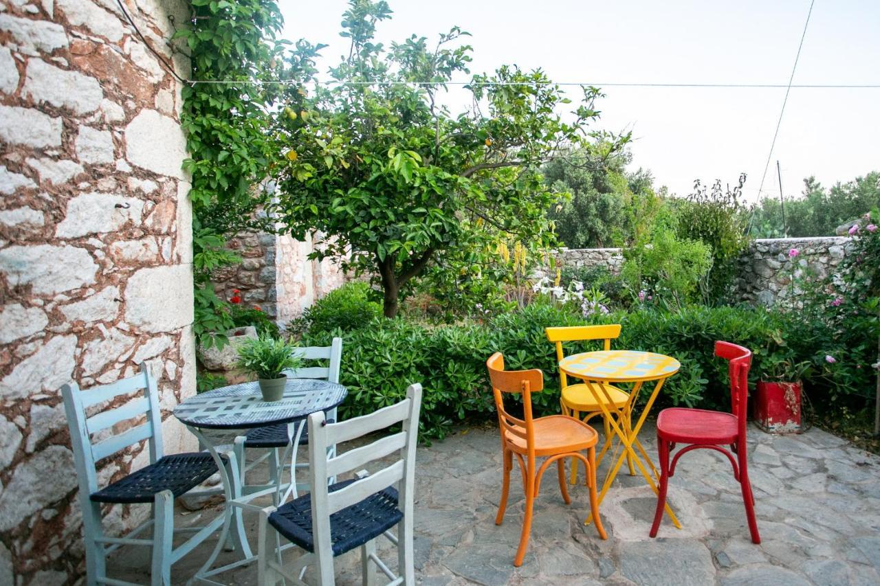 Charouda Country House Pyrgos Dirou Exterior foto